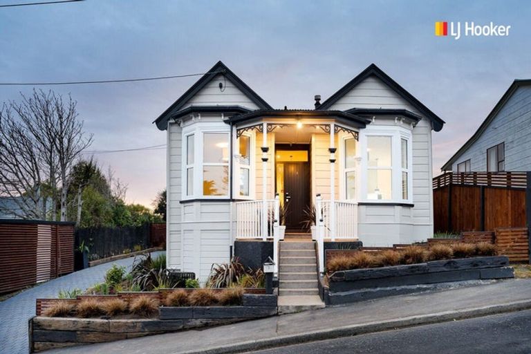 Photo of property in 3 Blair Street, Kenmure, Dunedin, 9011