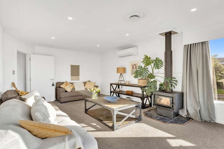 Photo of property in 2 Ashford Place, Havelock North, 4130