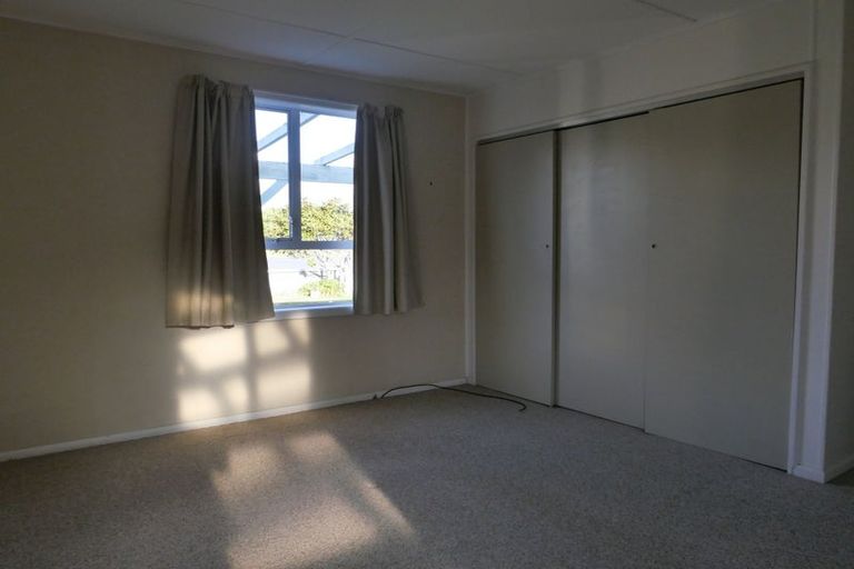 Photo of property in 27 Moana Street, Otaki Beach, Otaki, 5512