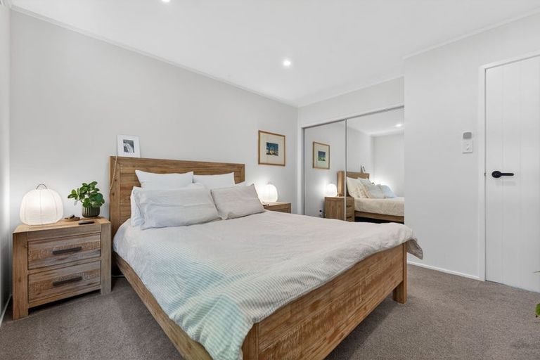 Photo of property in 2/31 Verran Road, Birkenhead, Auckland, 0626