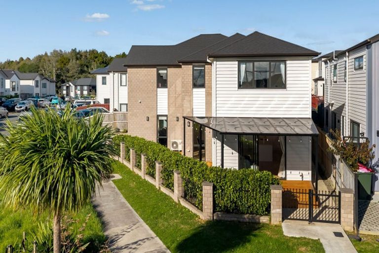 Photo of property in 9 Cloonlyon Drive, Flat Bush, Auckland, 2019