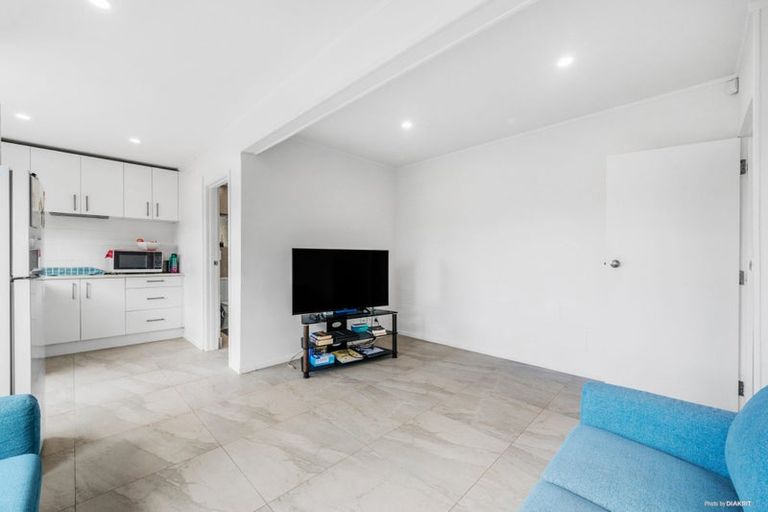 Photo of property in 57b Lancaster Road, Beach Haven, Auckland, 0626
