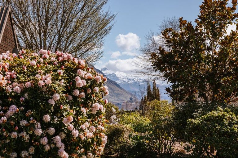 Photo of property in 86 Golf Course Road, Wanaka, 9305