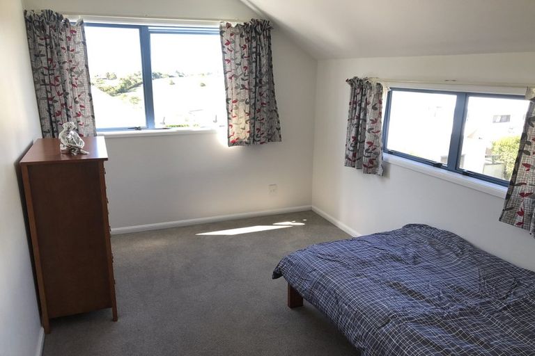 Photo of property in 9/485 Don Buck Road, Massey, Auckland, 0614