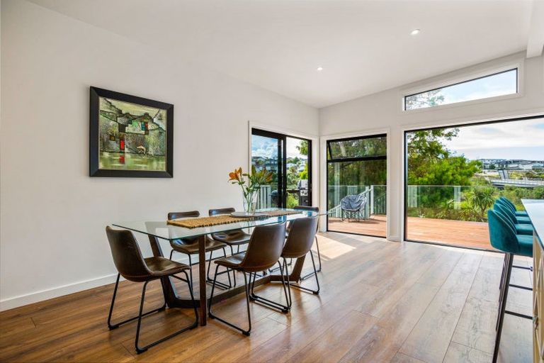 Photo of property in 9 Glenvar Road, Torbay, Auckland, 0630