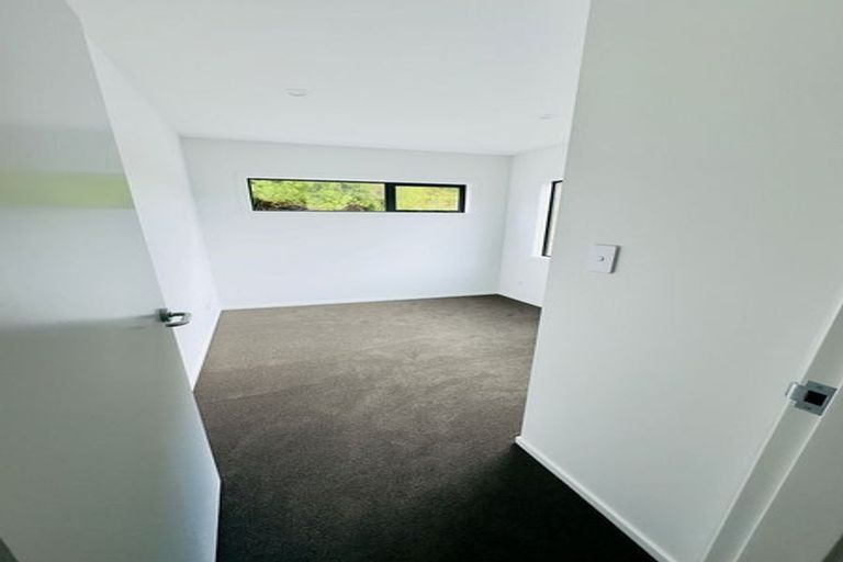 Photo of property in 147 Wellington Road, Wainuiomata, Lower Hutt, 5014