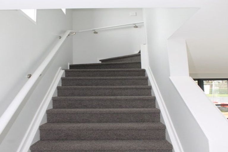Photo of property in 2/59 Glenview Road, Glen Eden, Auckland, 0602