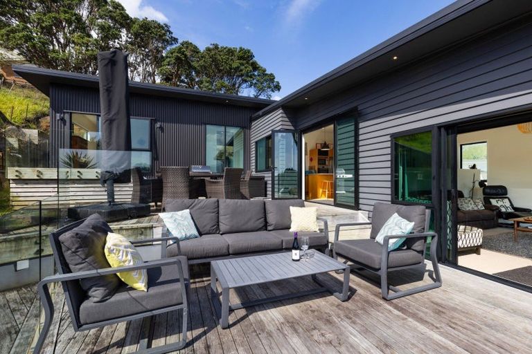 Photo of property in 36 Robertson Street, Raglan, 3225