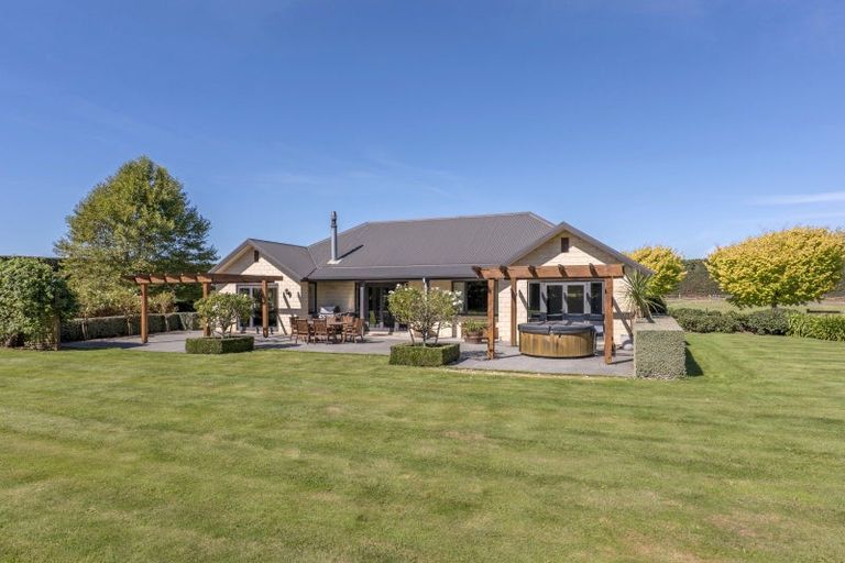 Photo of property in 1/736 Sandy Knolls Road, West Melton, Christchurch, 7675