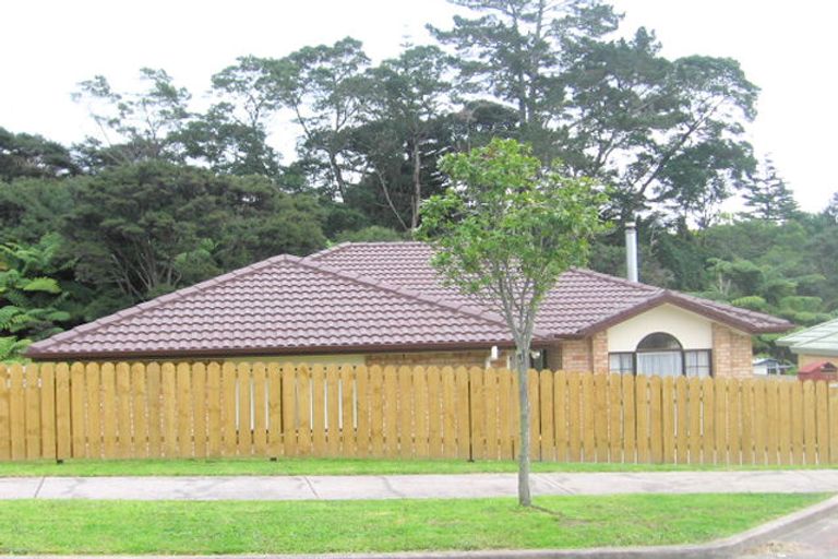 Photo of property in 49 Hewlett Road, Massey, Auckland, 0614