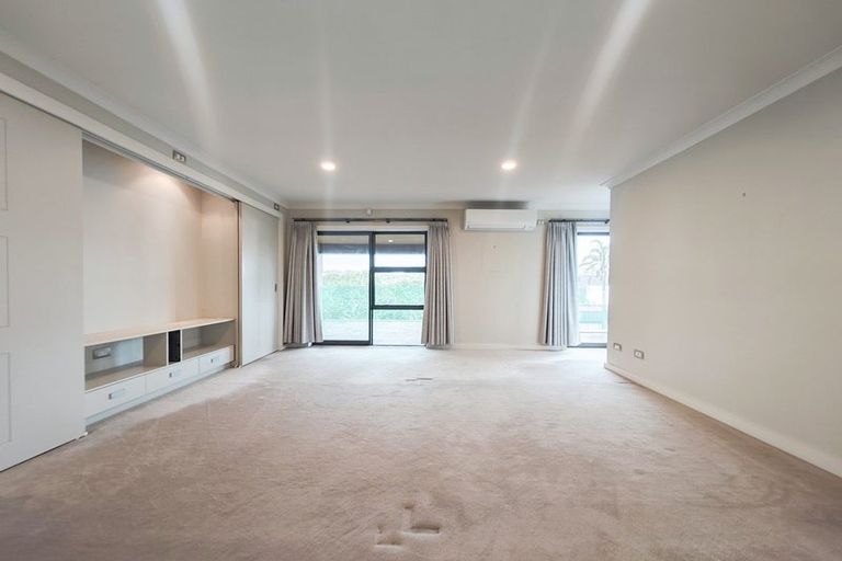Photo of property in 4 Montrose Terrace, Mairangi Bay, Auckland, 0630