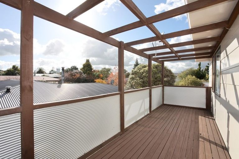 Photo of property in 28 Shelton Place, Feilding, 4702