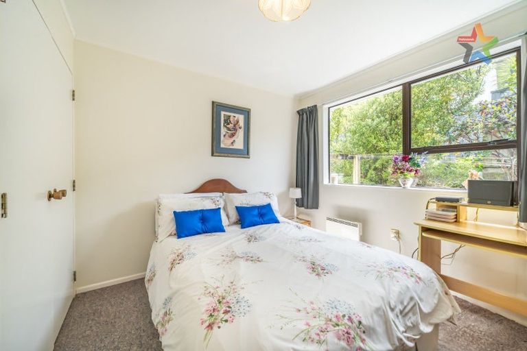 Photo of property in 96b Lord Street, Stokes Valley, Lower Hutt, 5019