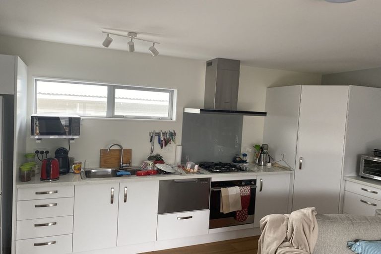 Photo of property in 8 Hadfield Place, Paraparaumu Beach, Paraparaumu, 5032