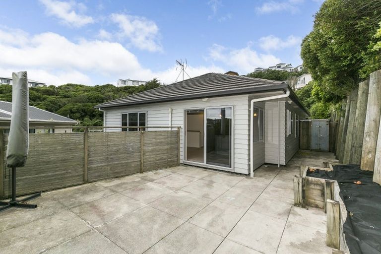 Photo of property in 12 Ted Gilberd Place, Newlands, Wellington, 6037