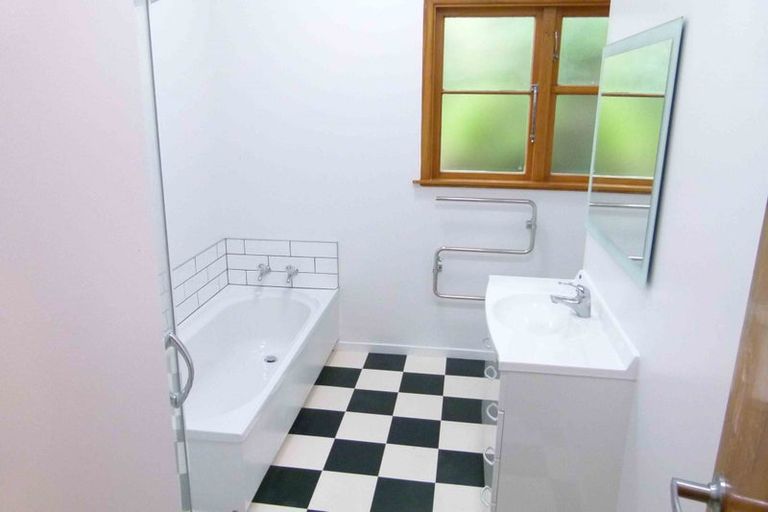 Photo of property in 13 Upoko Road, Hataitai, Wellington, 6021