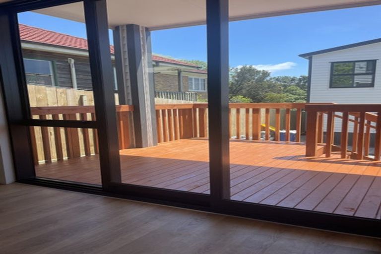 Photo of property in 1b Zion Road, Birkenhead, Auckland, 0626