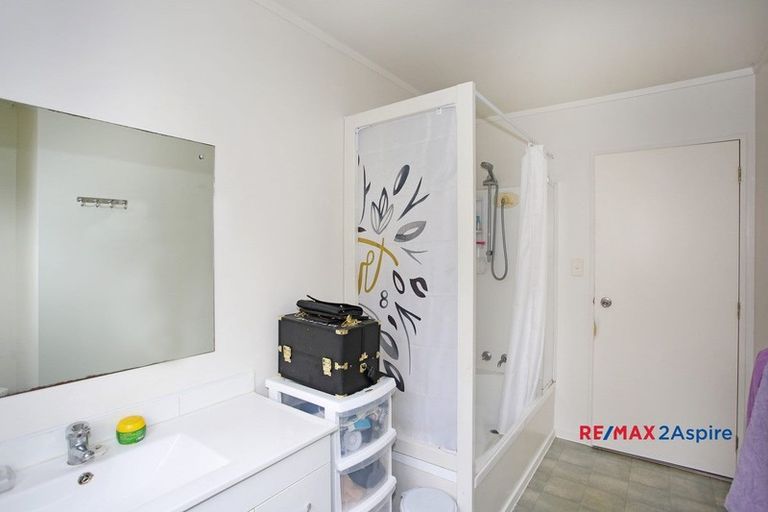 Photo of property in 33 Margarita Rise, Pukekohe, 2120