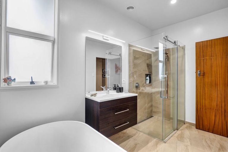 Photo of property in 28 Maire Street, Hawera, 4610