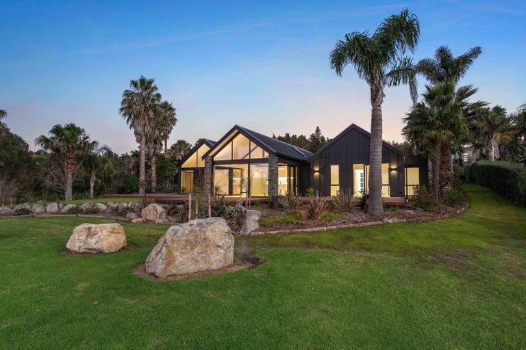 Photo of property in 20 Titoki Lane, Whangamata, 3691