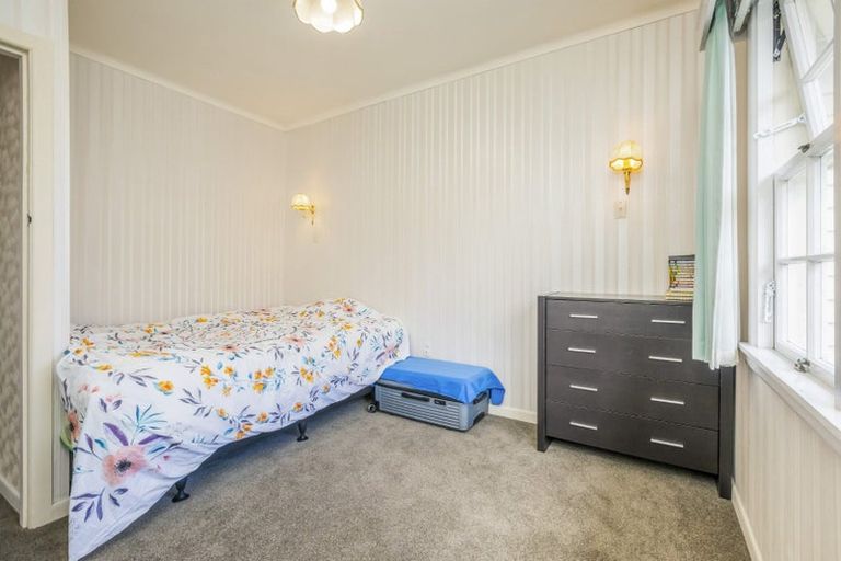 Photo of property in 39 Mellons Bay Road, Mellons Bay, Auckland, 2014