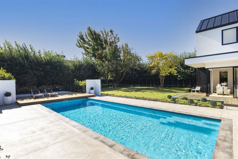 Photo of property in 95 Mays Road, St Albans, Christchurch, 8052