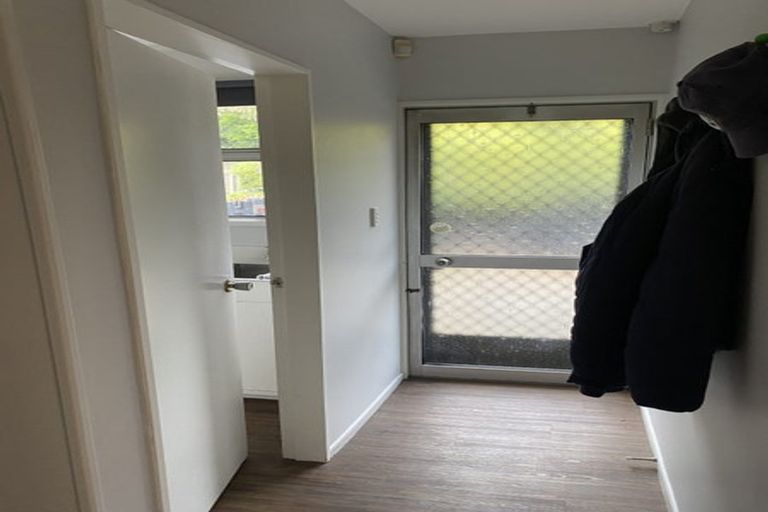 Photo of property in 1/27 Thorrington Road, Cashmere, Christchurch, 8022