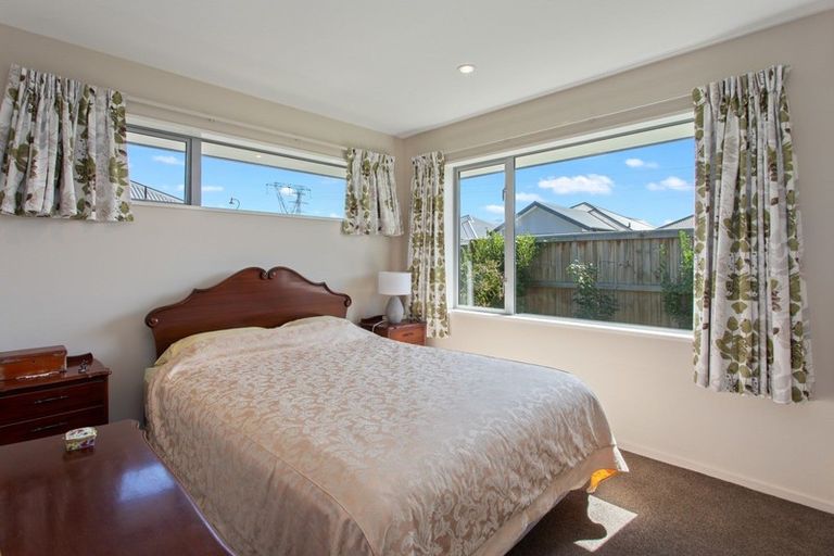 Photo of property in 22 Pimlico Place, Rangiora, 7400