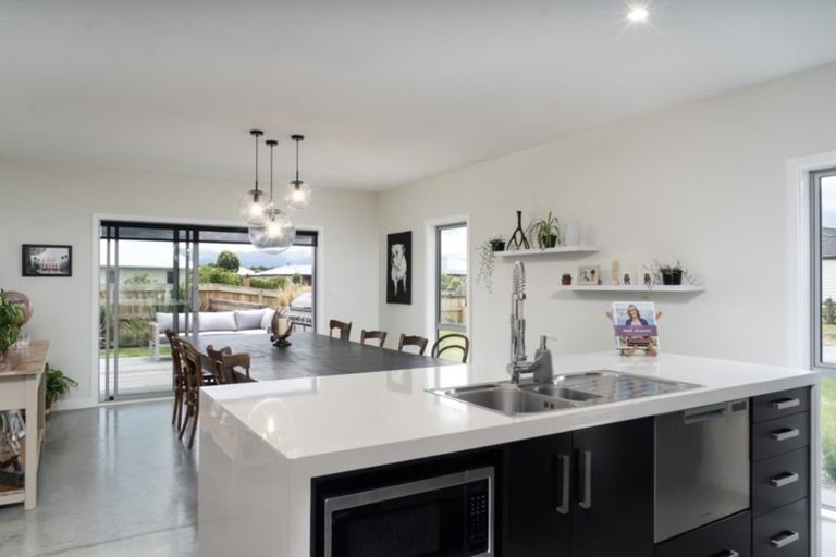 Photo of property in 15 Mcdonald Way, Lansdowne, Masterton, 5810