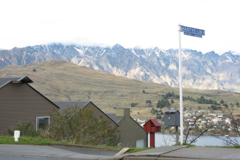 Photo of property in 5 Martys Lane, Queenstown, 9300