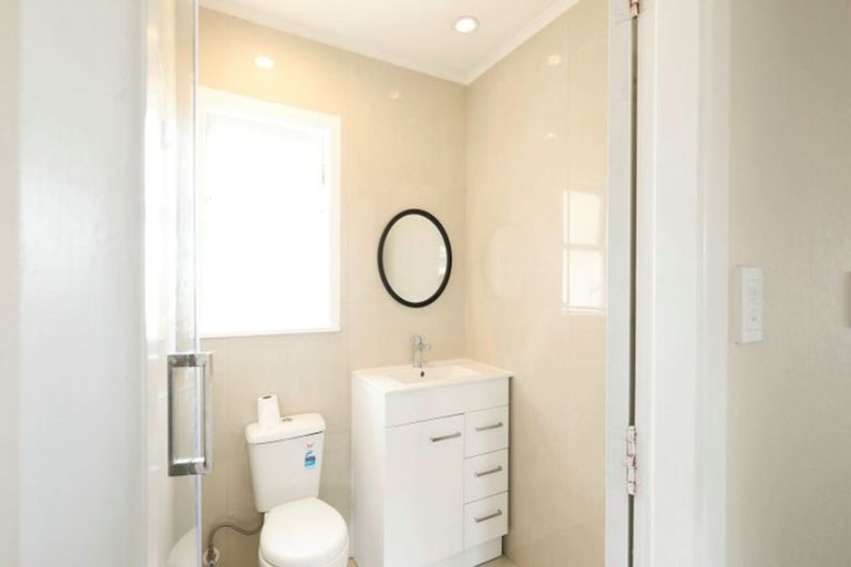 Photo of property in 27 Takanini Road, Takanini, 2112