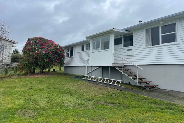 Photo of property in 23 Colwill Road, Massey, Auckland, 0614