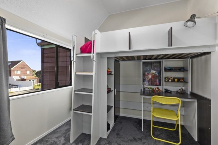 Photo of property in 17-u2 Randwick Crescent, Moera, Lower Hutt, 5010