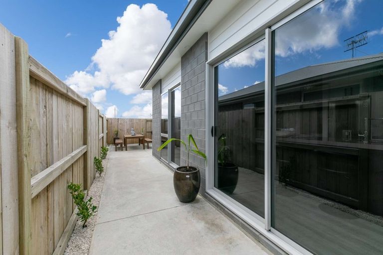 Photo of property in 21 Saddlers Way, Papamoa, 3118