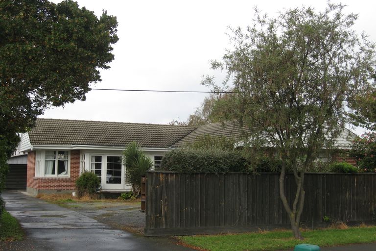 Photo of property in 11 Lothian Street, Ilam, Christchurch, 8041