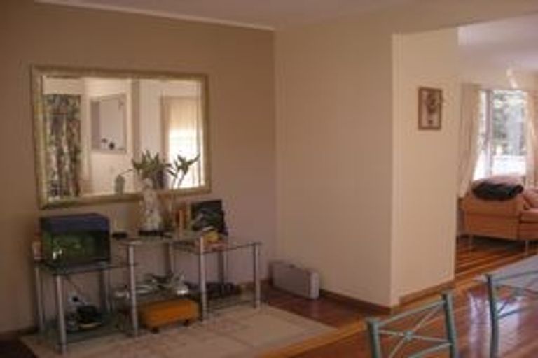 Photo of property in 13 View Road, Glenfield, Auckland, 0627