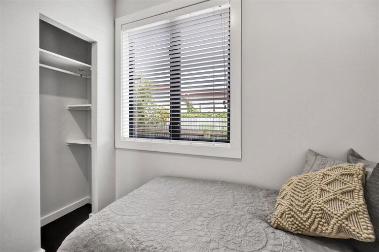 Photo of property in 186 South Road, Hawera, 4610