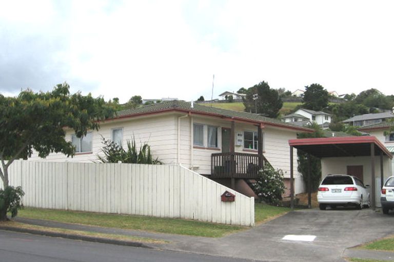 Photo of property in 80 West Harbour Drive, West Harbour, Auckland, 0618