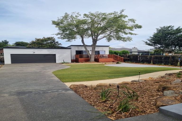 Photo of property in 50 Waitikiri Drive, Parklands, Christchurch, 8083