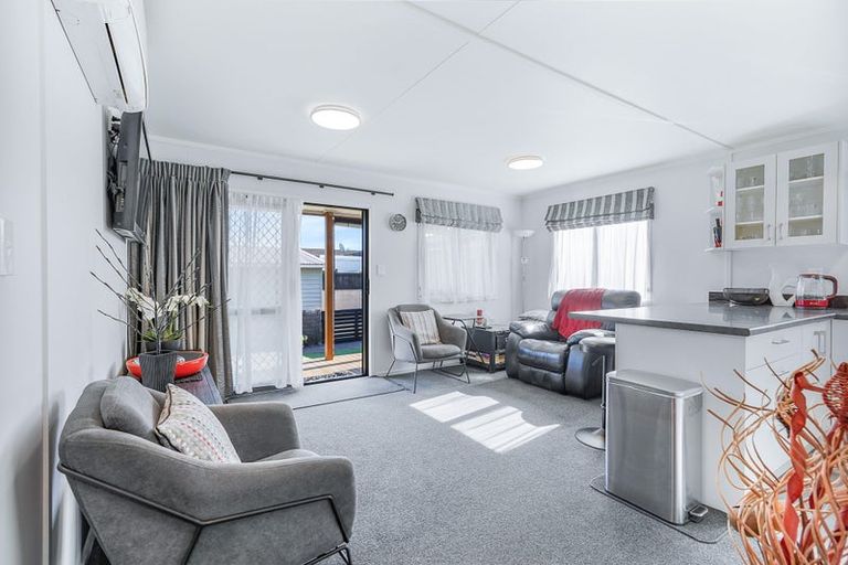 Photo of property in 145 Whatawhata Road, Dinsdale, Hamilton, 3204