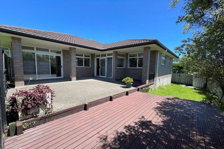 Photo of property in 1 Bartlett Drive, Silverdale, 0932