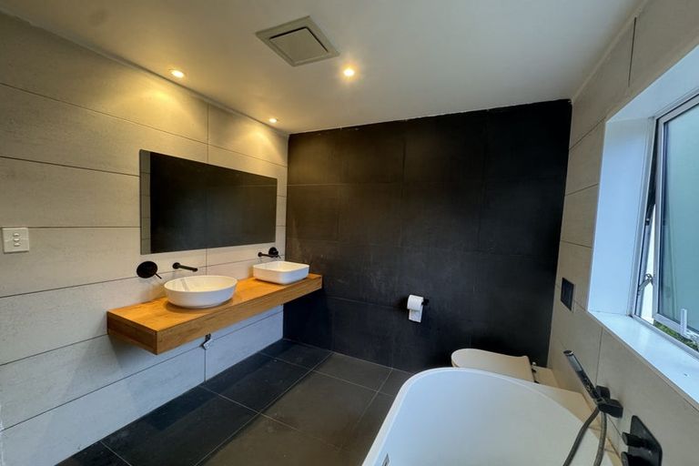 Photo of property in 39 Redwing Street, Browns Bay, Auckland, 0630