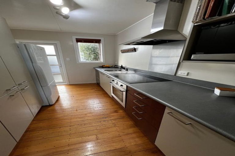 Photo of property in 16b Aparima Avenue, Miramar, Wellington, 6022