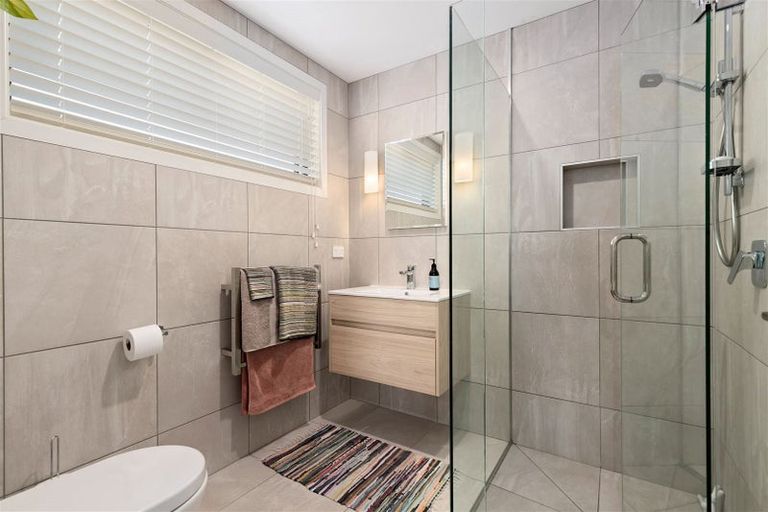 Photo of property in 4 Leaning Rock Lane, Wanaka, 9305