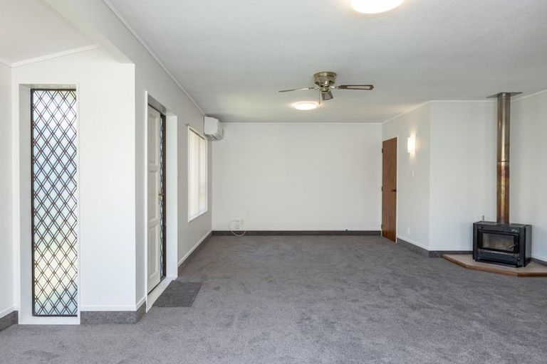 Photo of property in 24b Kotuku Place, Taradale, Napier, 4112
