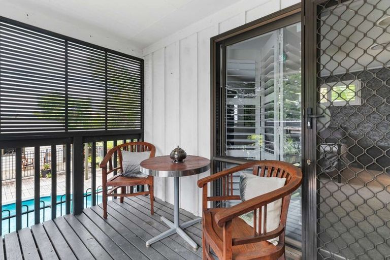 Photo of property in 41 Riverside Drive, Waiuku, 2123