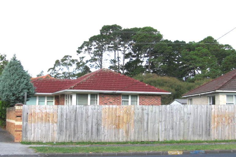 Photo of property in 126 Portage Road, New Lynn, Auckland, 0600