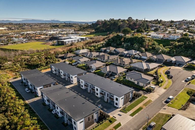 Photo of property in 12 Harapa Way, Brookfield, 3110