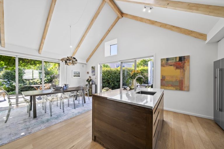 Photo of property in 7 Kotare Street, Fendalton, Christchurch, 8041