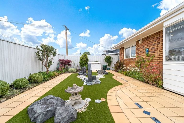 Photo of property in 1/89 Nile Road, Milford, Auckland, 0620